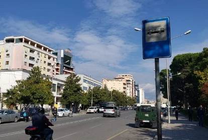 Pezullohet trasporti publik ne Shkoder: Proteste per rritjen e cmimit te naftes